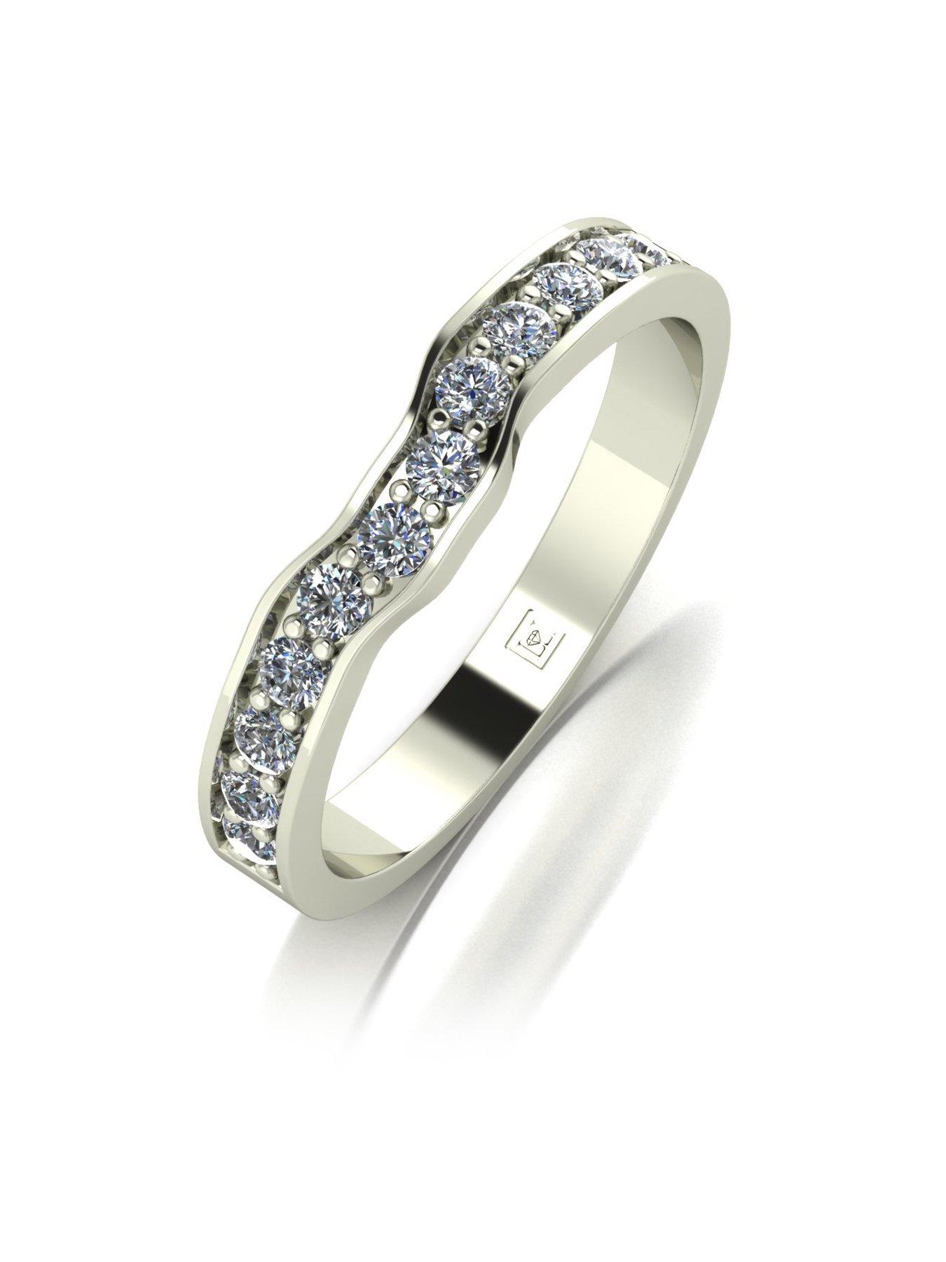 moissanite-lady-lyndsey-9ct-gold-moissanite-stone-fitted-wedding-band