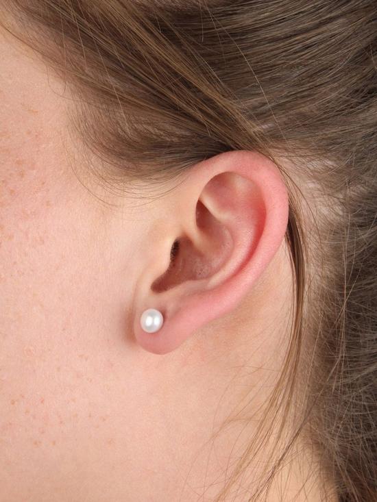 stillFront image of the-love-silver-collection-sterling-silver-7mm-freshwater-pearl-stud-earrings