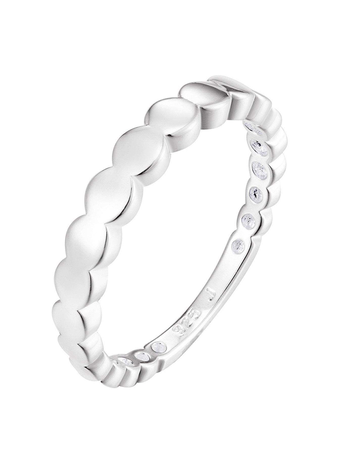 the-love-collection-sterling-silver-graduated-circle-ring