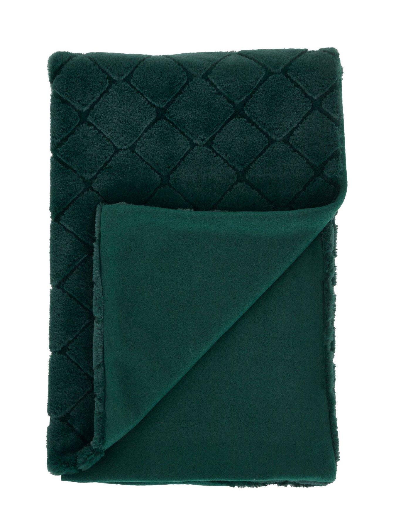 Catherine Lansfield Cosy Diamond Throw Range