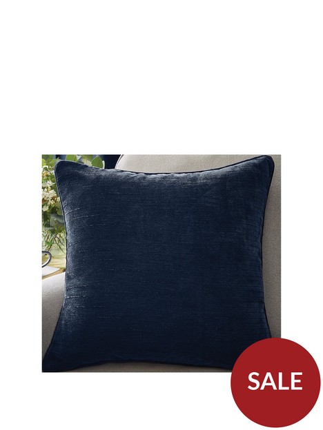 hyperion-selene-luxury-chenille-cushion