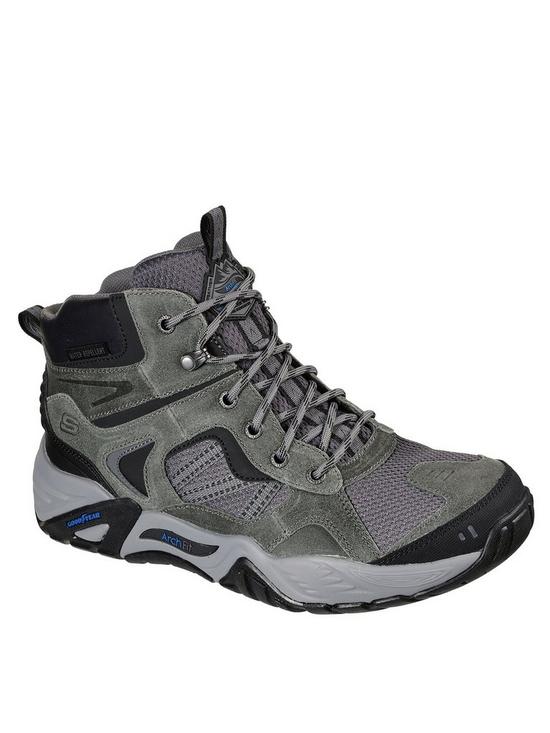front image of skechers-arch-fit-recon-percival-walking-boot