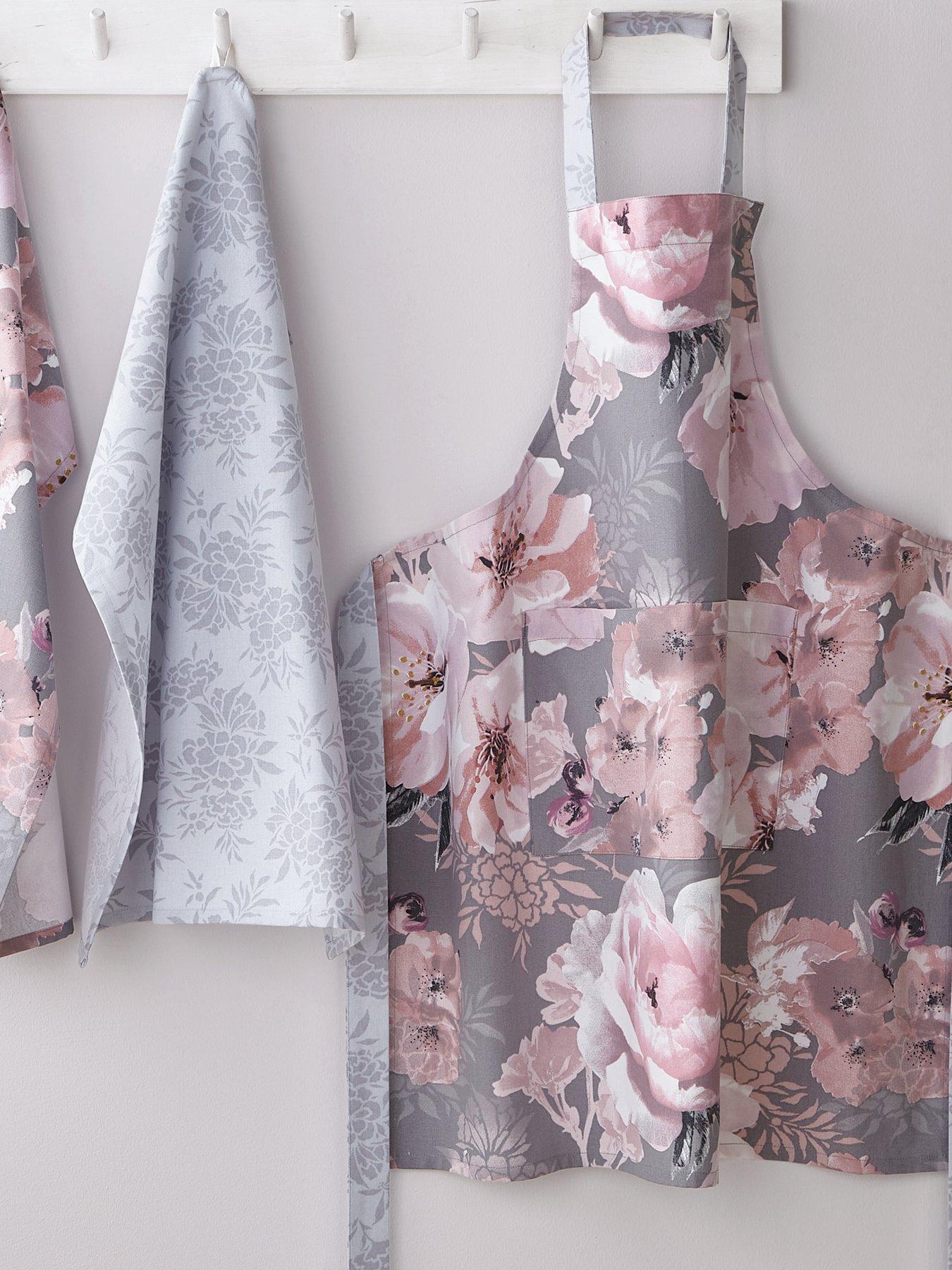  image of catherine-lansfield-dramatic-floral-100-cotton-apron