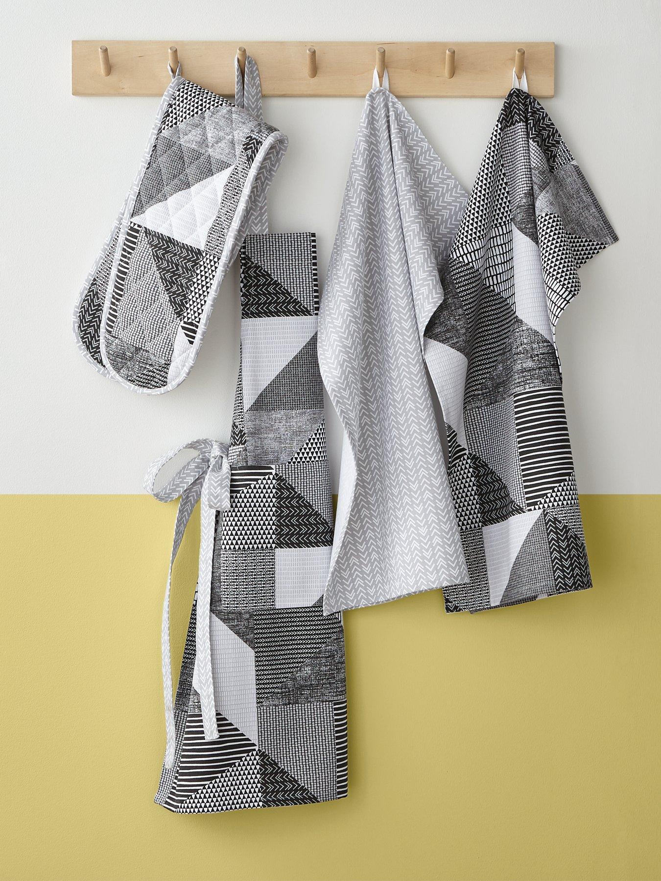 Image 3 of 4 of Catherine Lansfield Larsson Geo Tea Towels in Grey &ndash; Set of 2