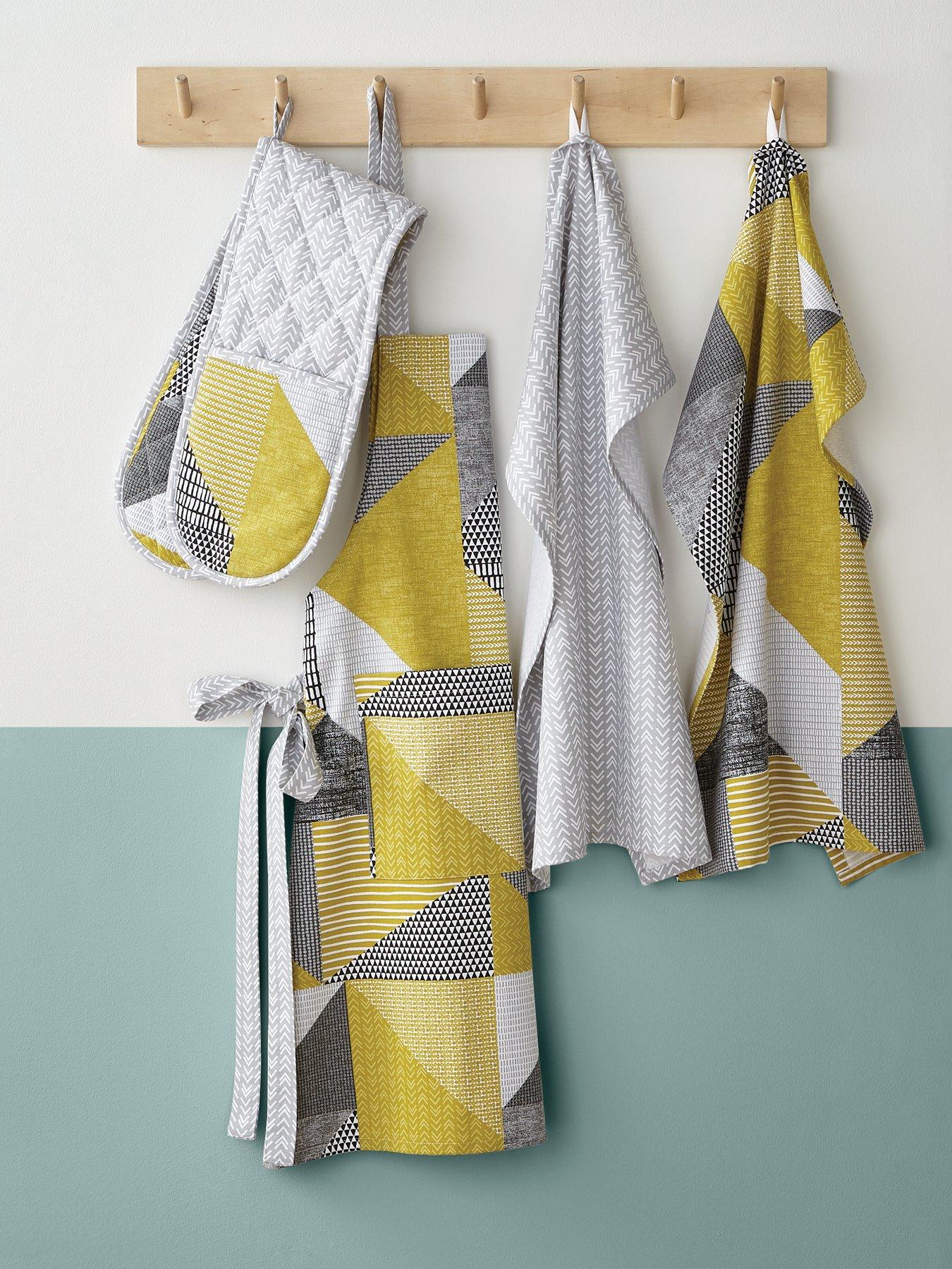  image of catherine-lansfield-larsson-geo-double-oven-glove-in-ochre