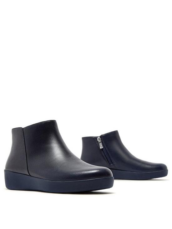 front image of fitflop-sumi-chelsea-boots