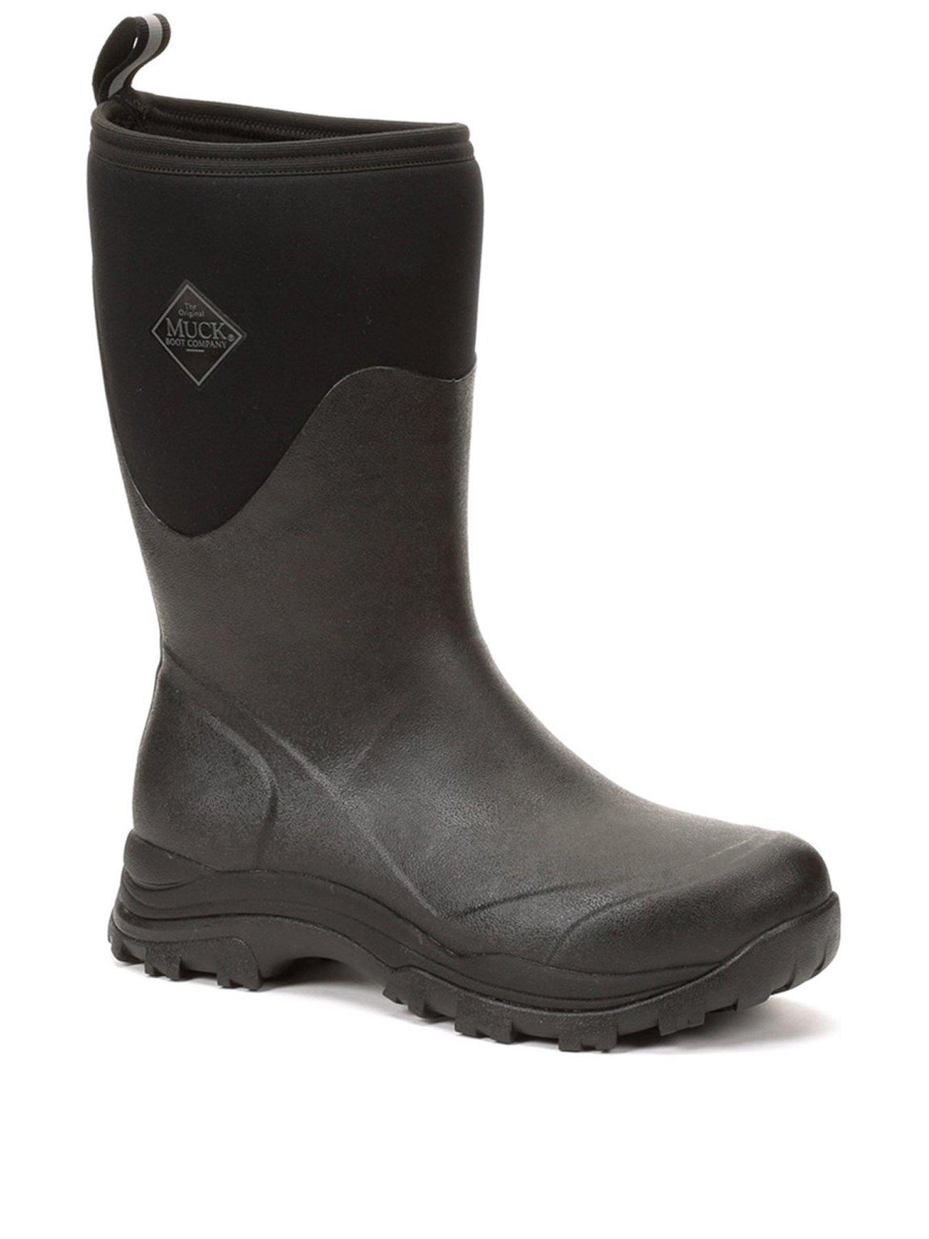 front image of muck-boots-arctic-outpost-mid-wellie-black
