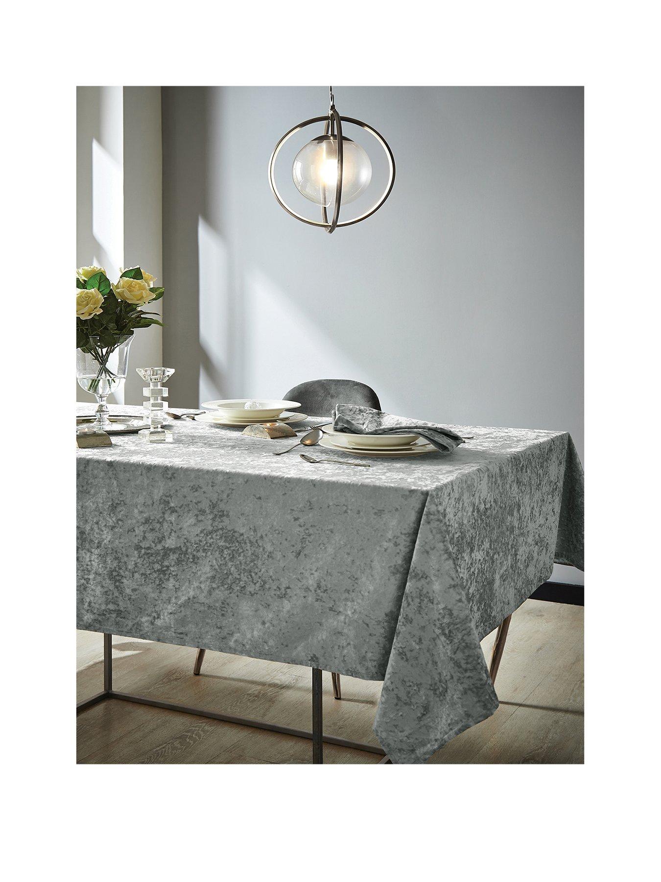 Catherine Lansfield Crushed Velvet Tablecloth