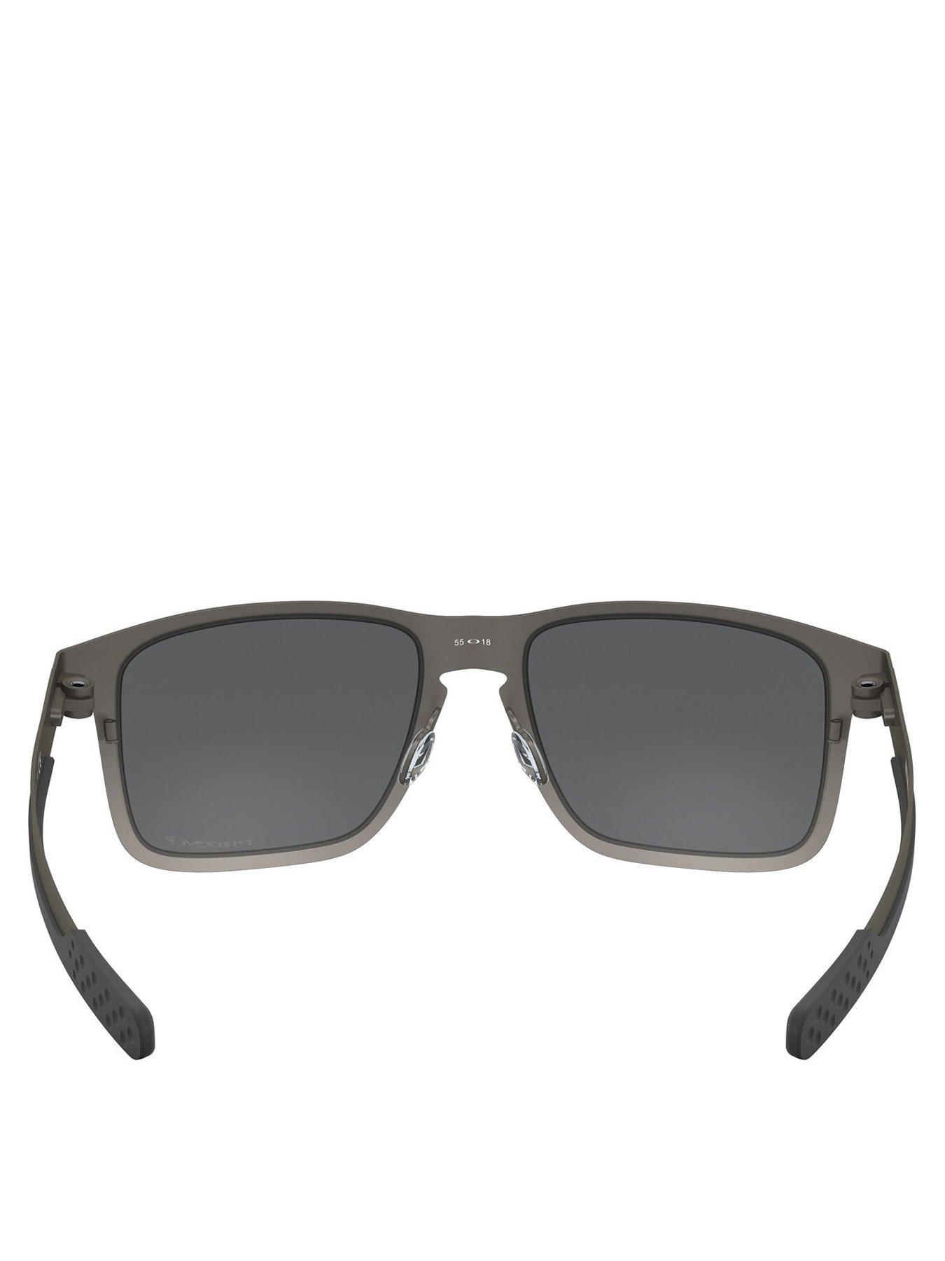 Oakleys metal outlet frame