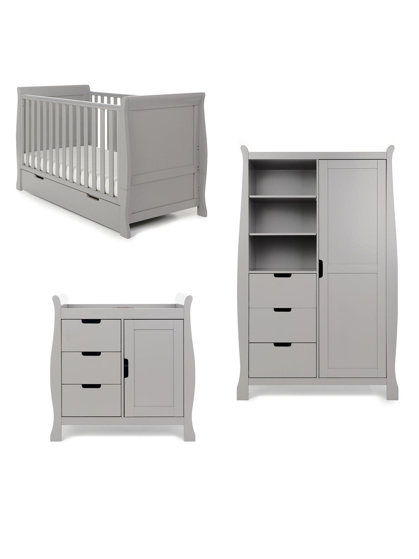 undefined Stamford Classic Sleigh 3-Piece Room Set - Warm Grey