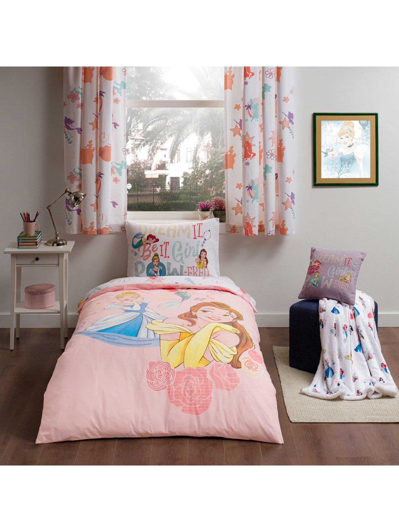 Disney Winnie the Pooh Kids Bedroom Storage Unit with 6 Bins by HelloHome