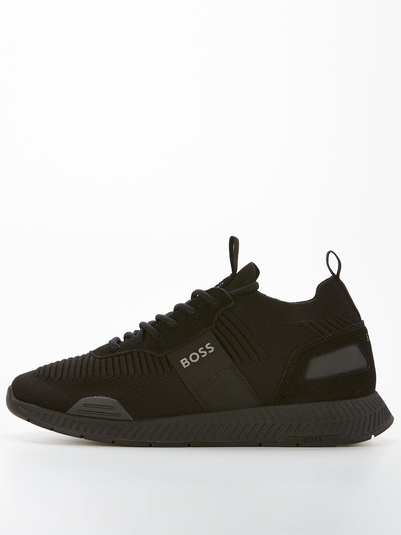 Black knit 2025 runner trainers