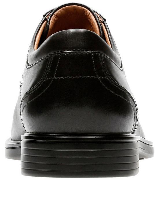 stillFront image of clarks-un-aldric-lace-shoes-black