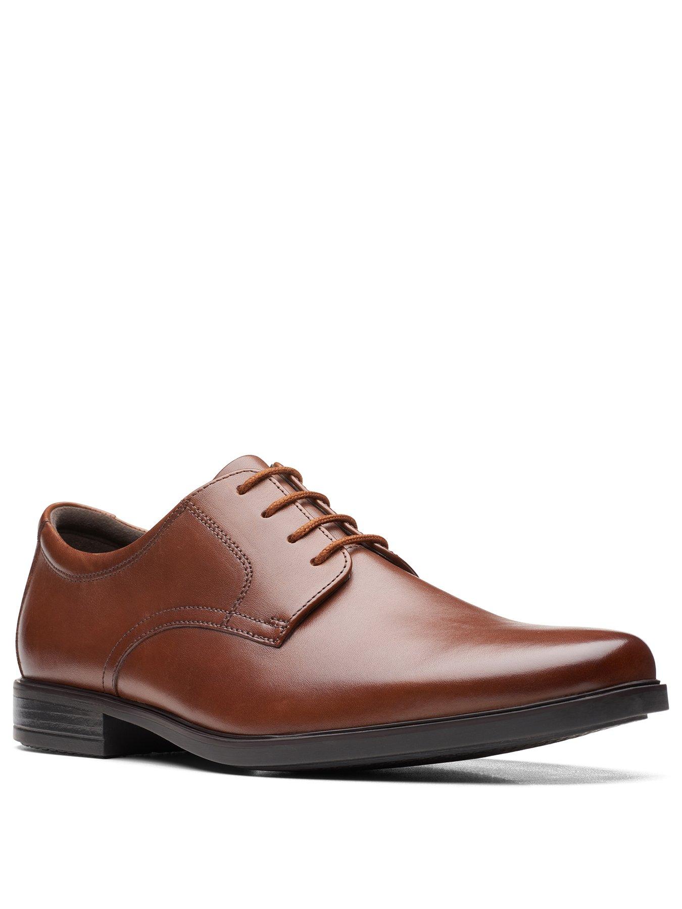 Clarks Howard Walk Oxford Shoes - Brown