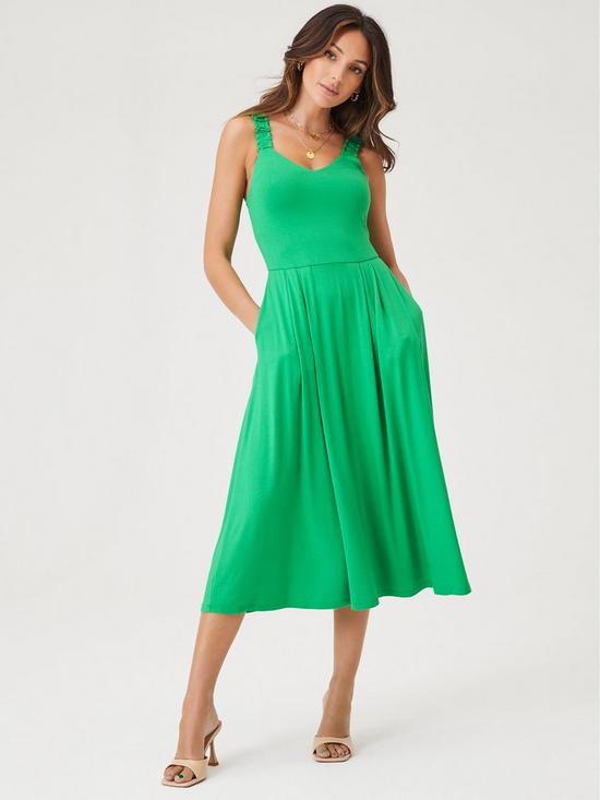 front image of michelle-keegan-sweetheart-jersey-midi-dress-green