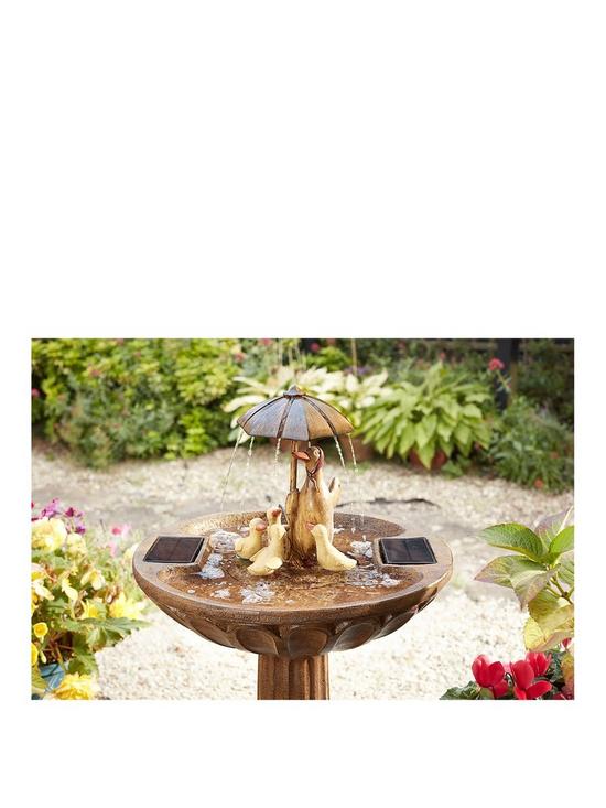 front image of smart-solar-duck-family-solar-on-demand-water-feature