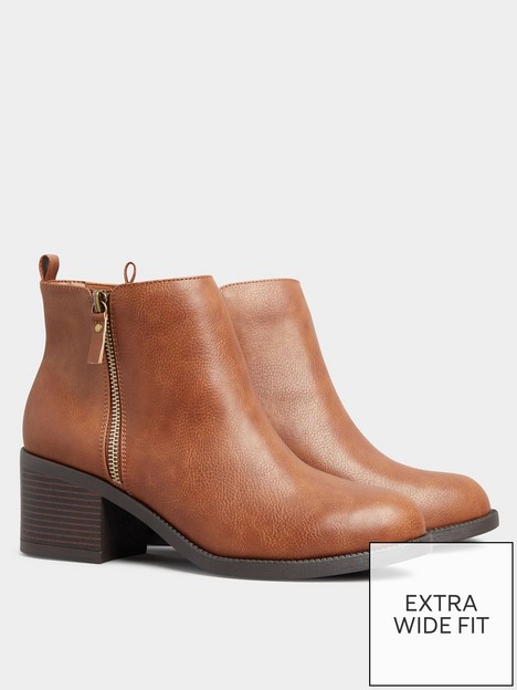yours-extra-wide-fitnbspblock-heel-zip-boot-tan