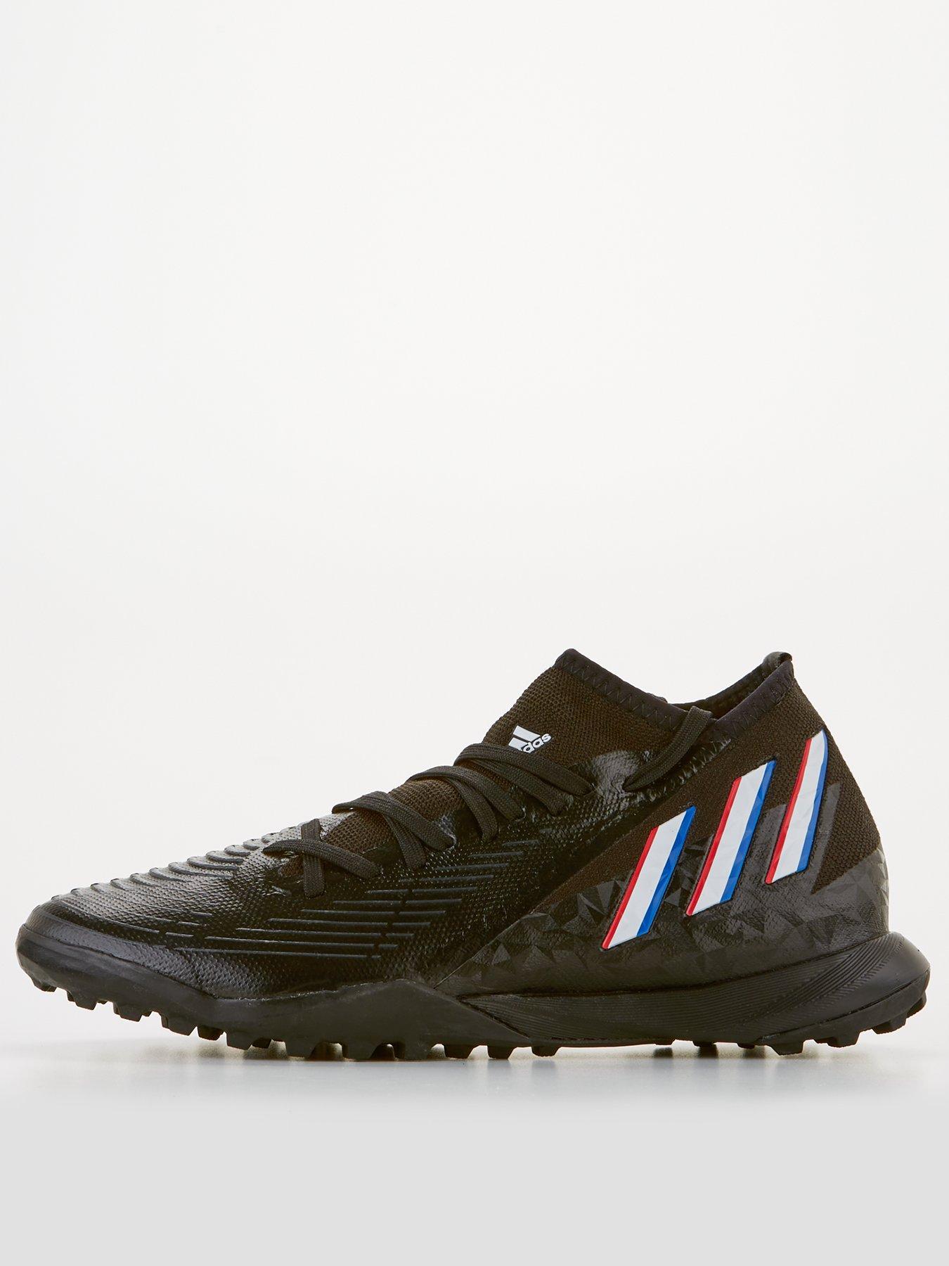 Astro Turf - Football Boots - Adidas Predator