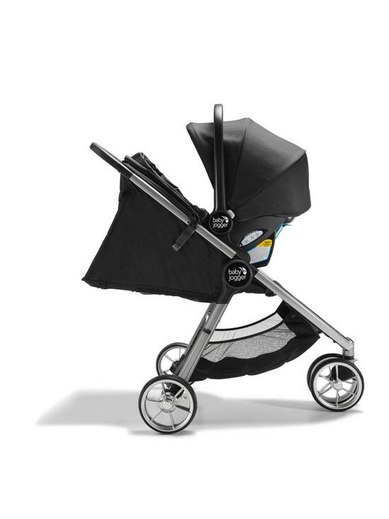 outfit image of baby-jogger-city-mini-2-pushchair-brick-mahogany