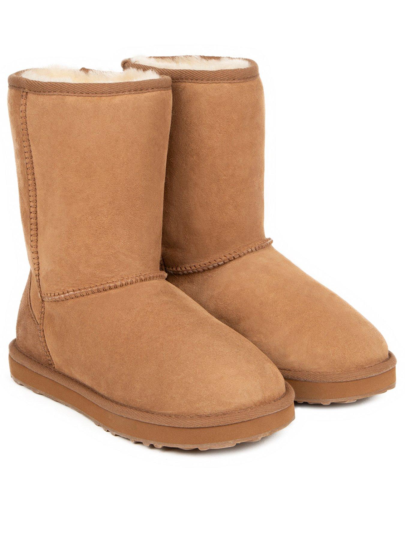 Just Sheepskin Ladies Short Classic Sheepskin Boot Chestnut littlewoods