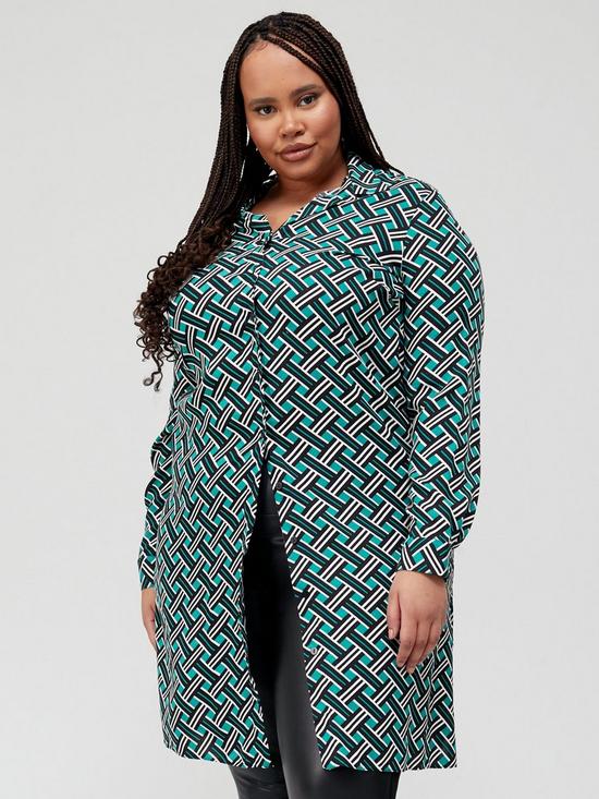 front image of v-by-very-curve-longline-geo-print-shirt-greennbsp