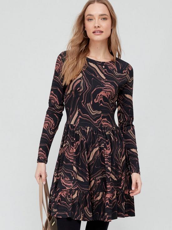 front image of v-by-very-tiered-jerseynbspmini-dress-black-print