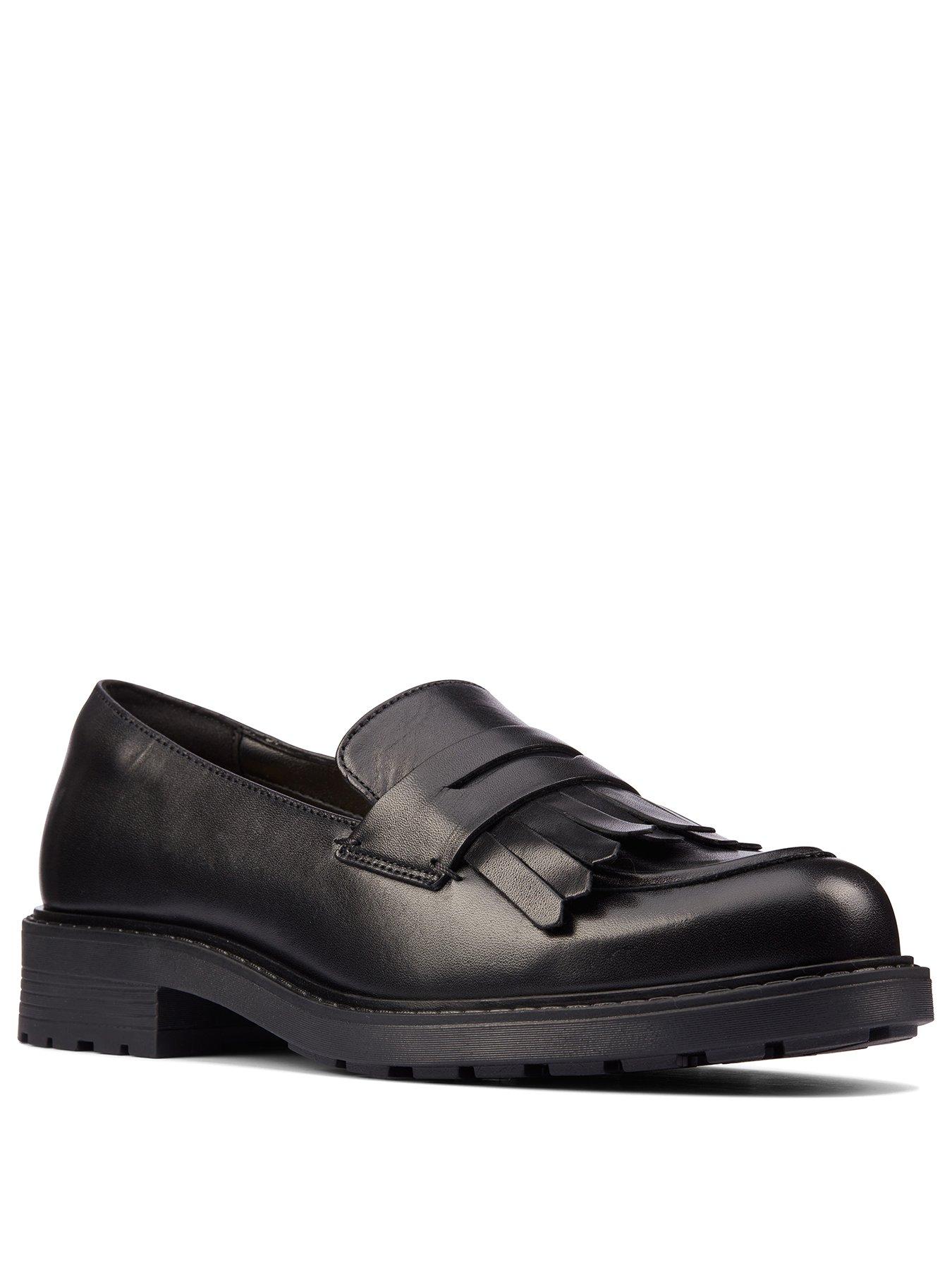 clarks casual flats
