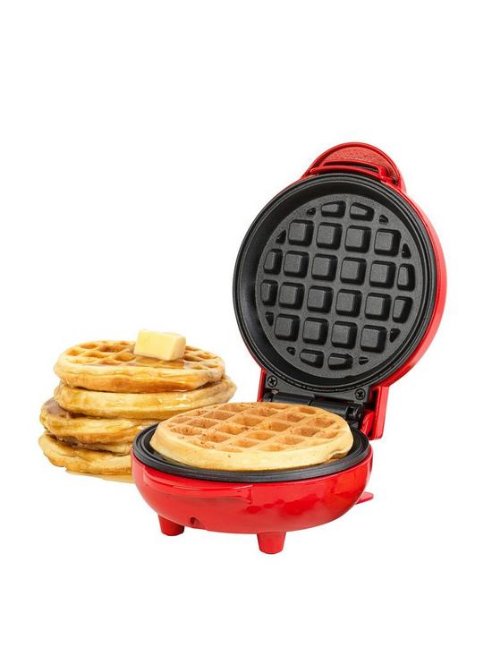 front image of giles-posner-mini-waffle-maker