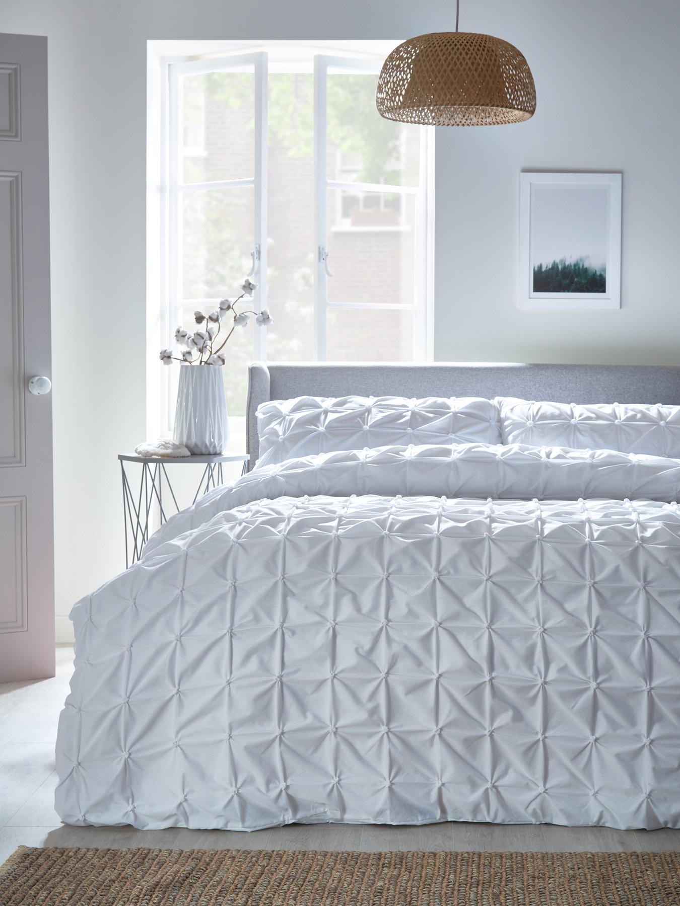 undefined Pleated Duvet Cover Set - White