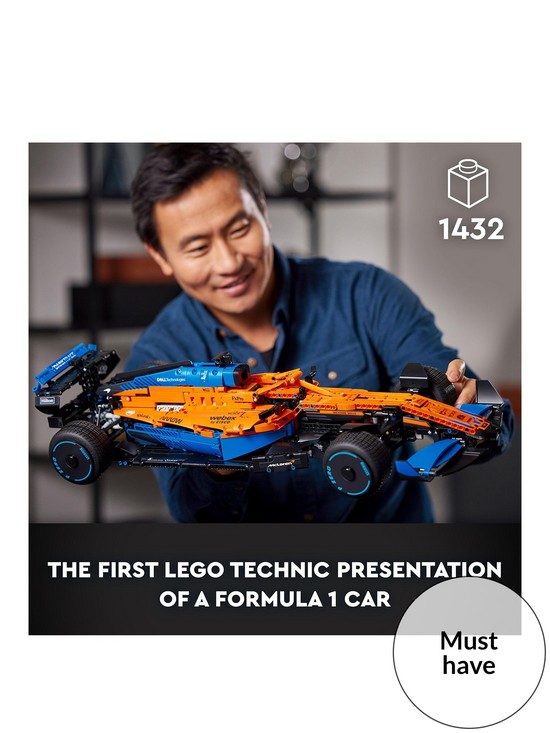 stillFront image of lego-technic-mclaren-formula-1-race-car-set-42141