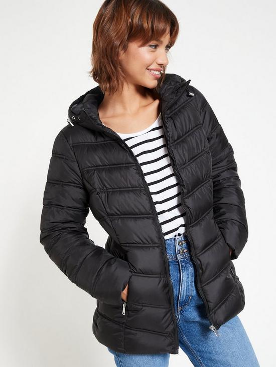 front image of everyday-short-jacket-with-sorona-padding-black
