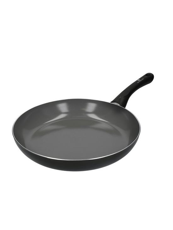 stillFront image of masterclass-30cm-recycled-can-to-pan-non-stick-frypan