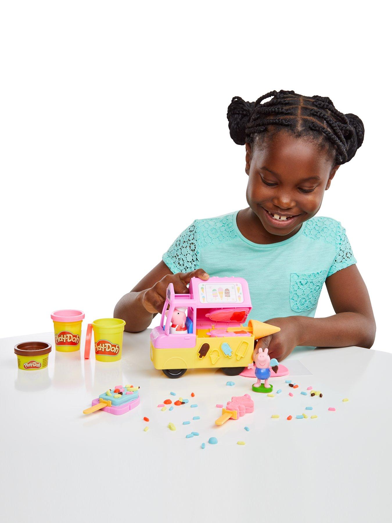 Image 4 of 7 of Play-Doh Peppa's Ice Cream Playset