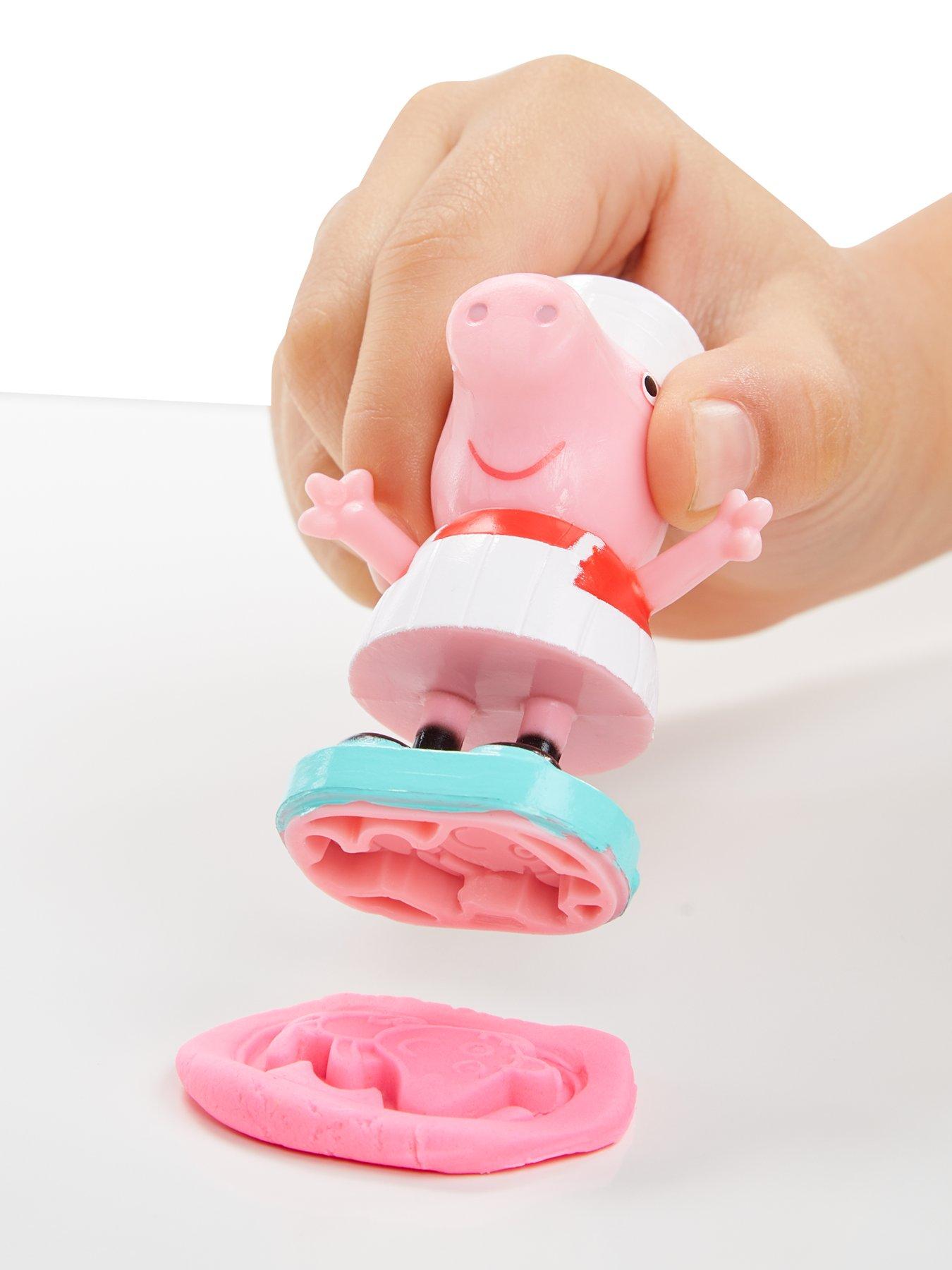 Image 6 of 7 of Play-Doh Peppa's Ice Cream Playset