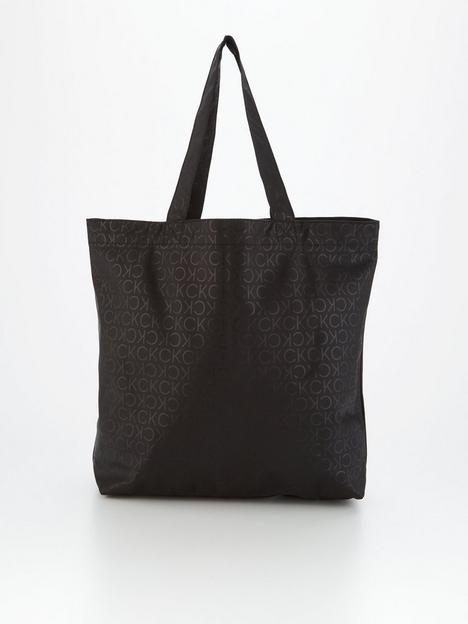 calvin-klein-must-nylon-packable-pouch-black