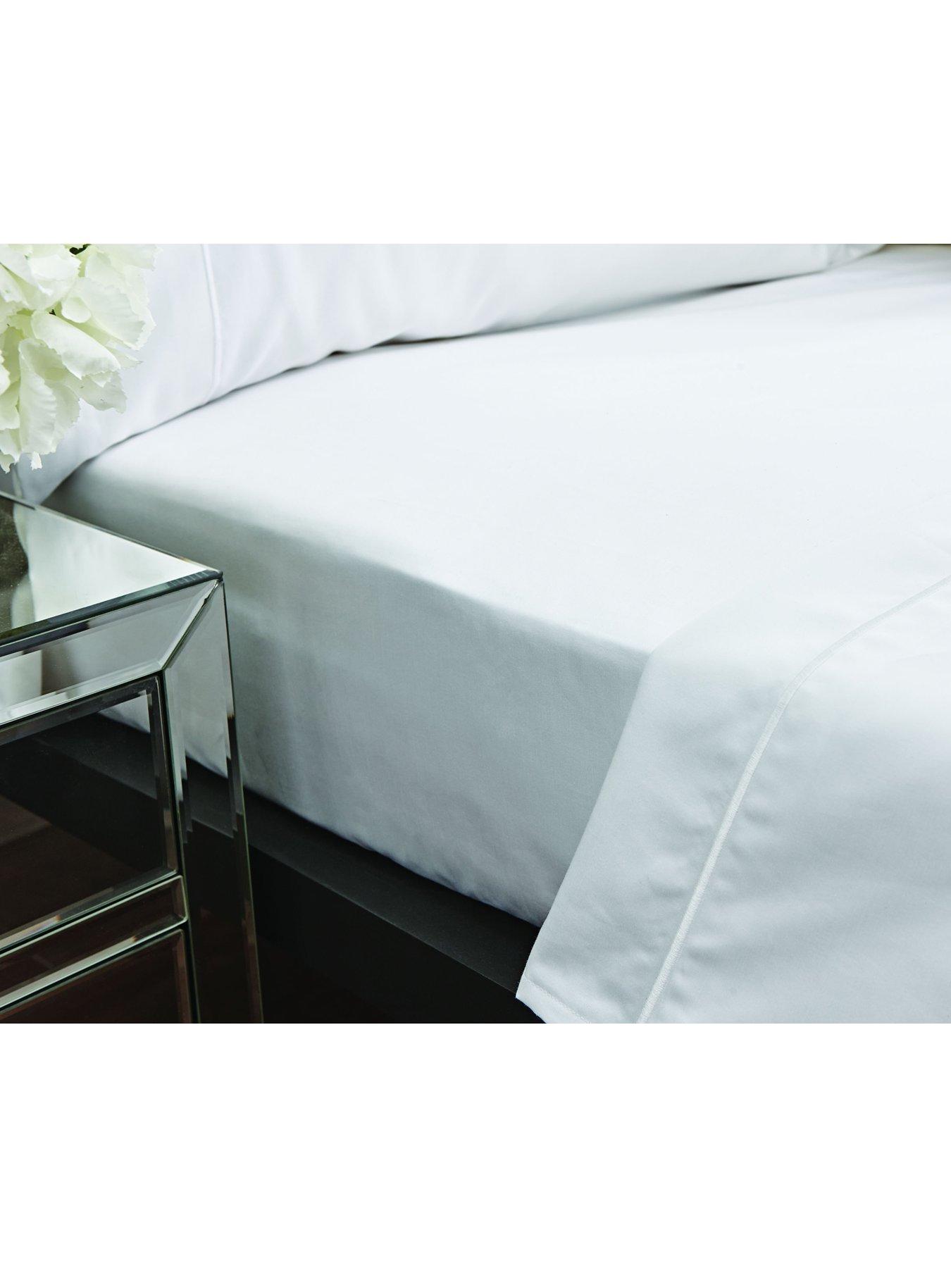 front image of bianca-luxury-800-thread-100-cotton-sateen-fitted-sheet-white