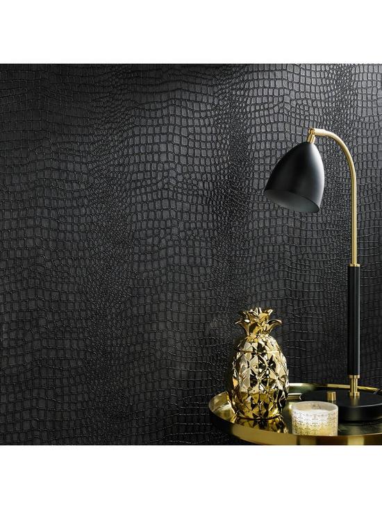 front image of superfresco-easy-crocodile-black-wallpaper