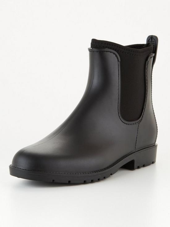 stillFront image of everyday-ankle-boot-wellie-black