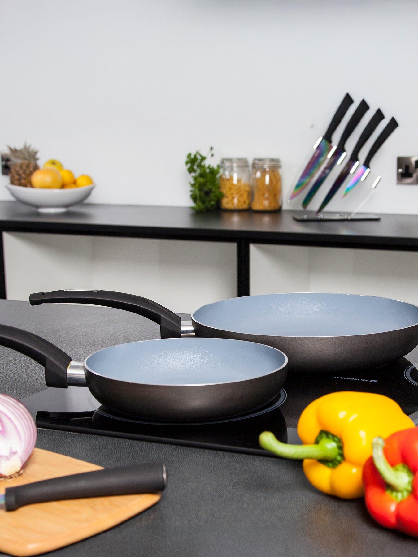 Tower Set of 2 Frying Pans