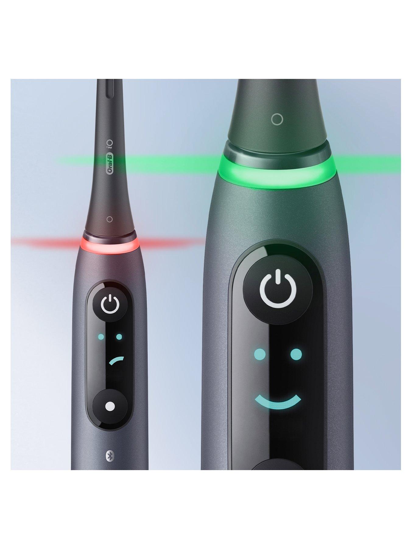 oral b io8 travel case