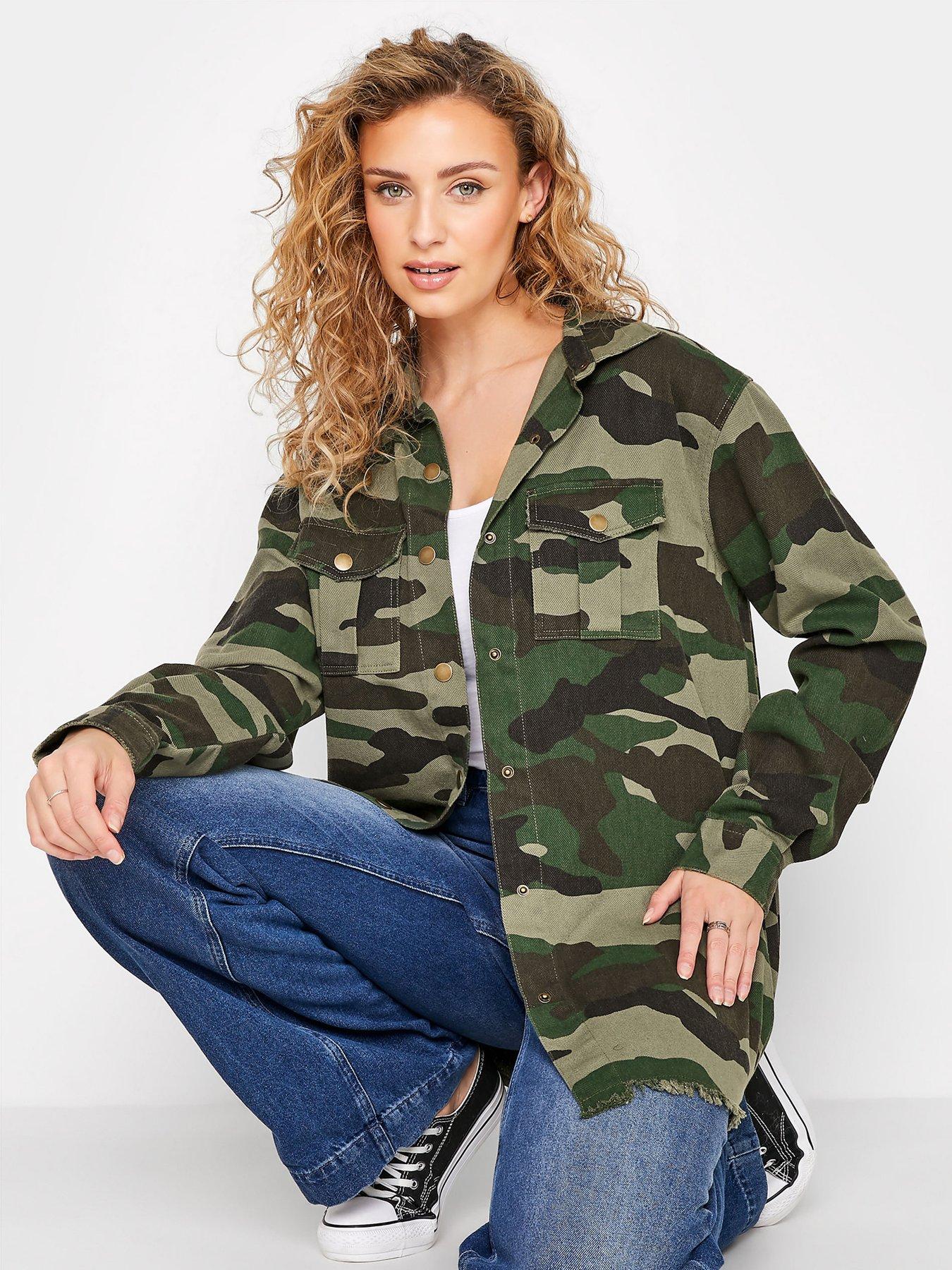 Women's fitted hot sale camo jacket