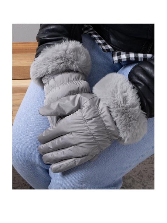 stillFront image of totes-water-repellent-padded-smartouch-gloves-with-faux-fur-cuff-grey