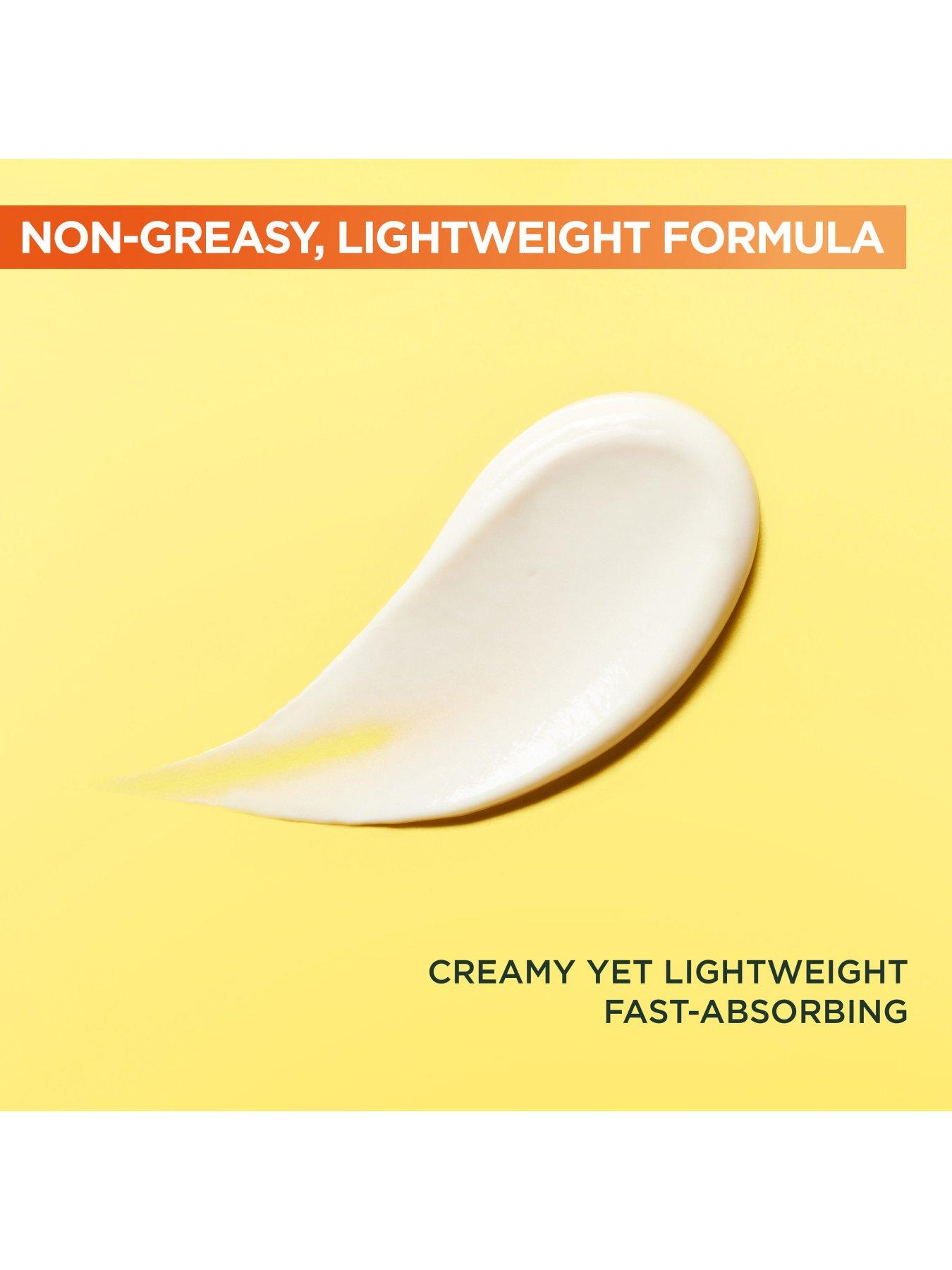  image of garnier-2-in-1-formula-with-20-vitamin-c-serum-and-spf-25-moisturiser