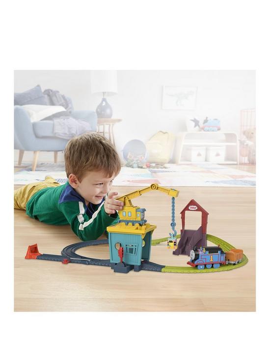 front image of thomas-friends-fix-em-up-friends-motorised-toy-train-playset