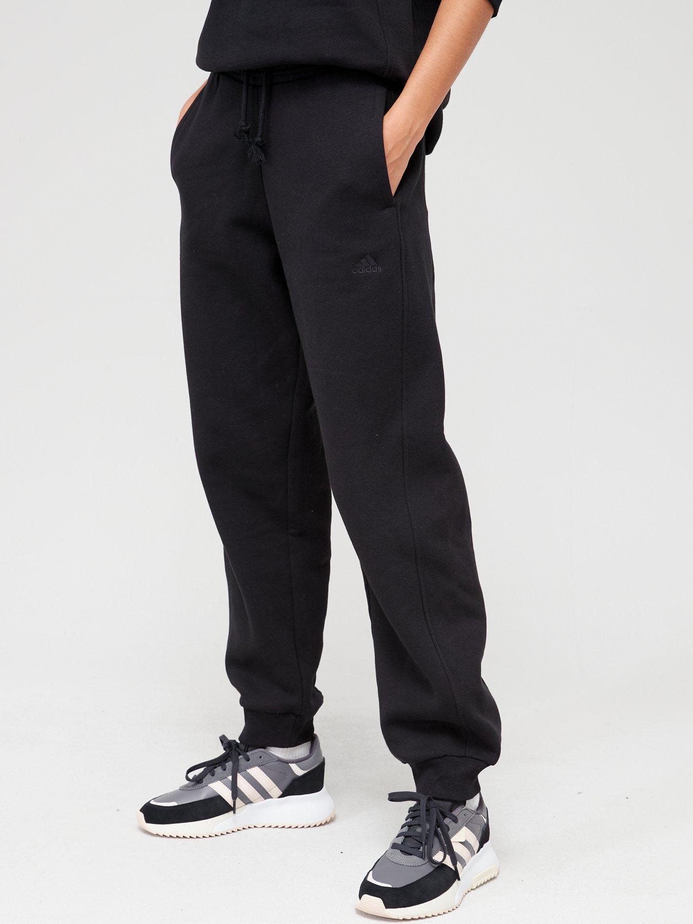 UNDER ARMOUR Essential Fleece Joggers - Black/White