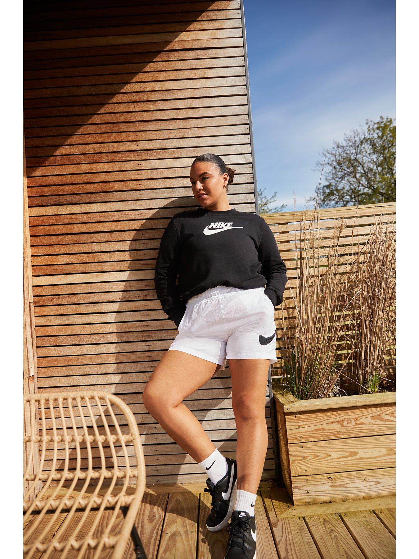  image of nike-nsw-club-fleece-gx-crew-blackwhite