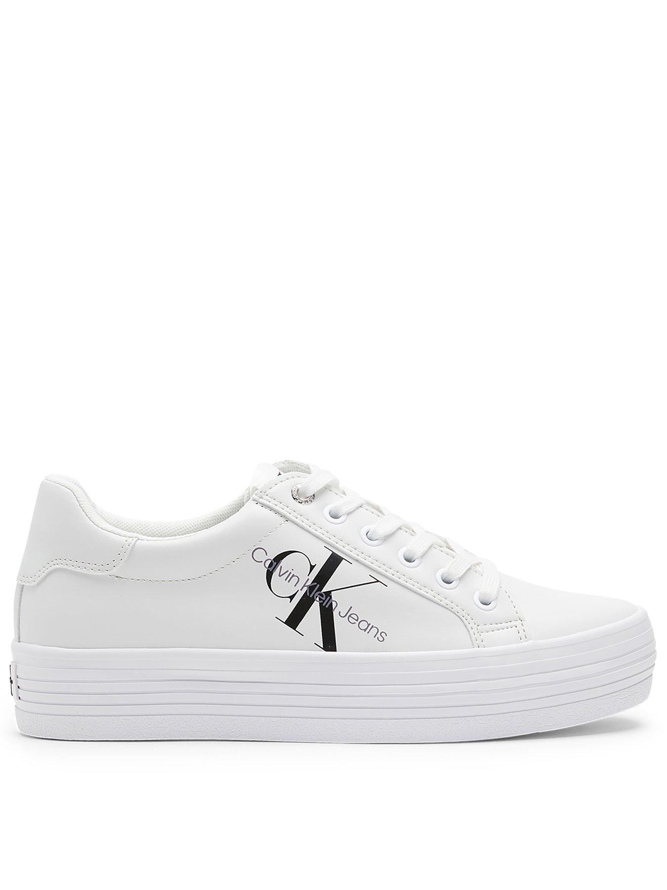 Calvin klein jeans hot sale white trainers