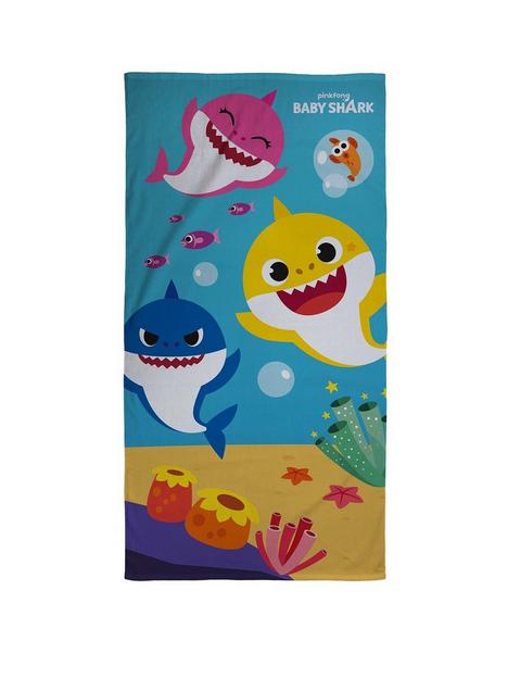 baby-shark-baby-shark-scuba-towel