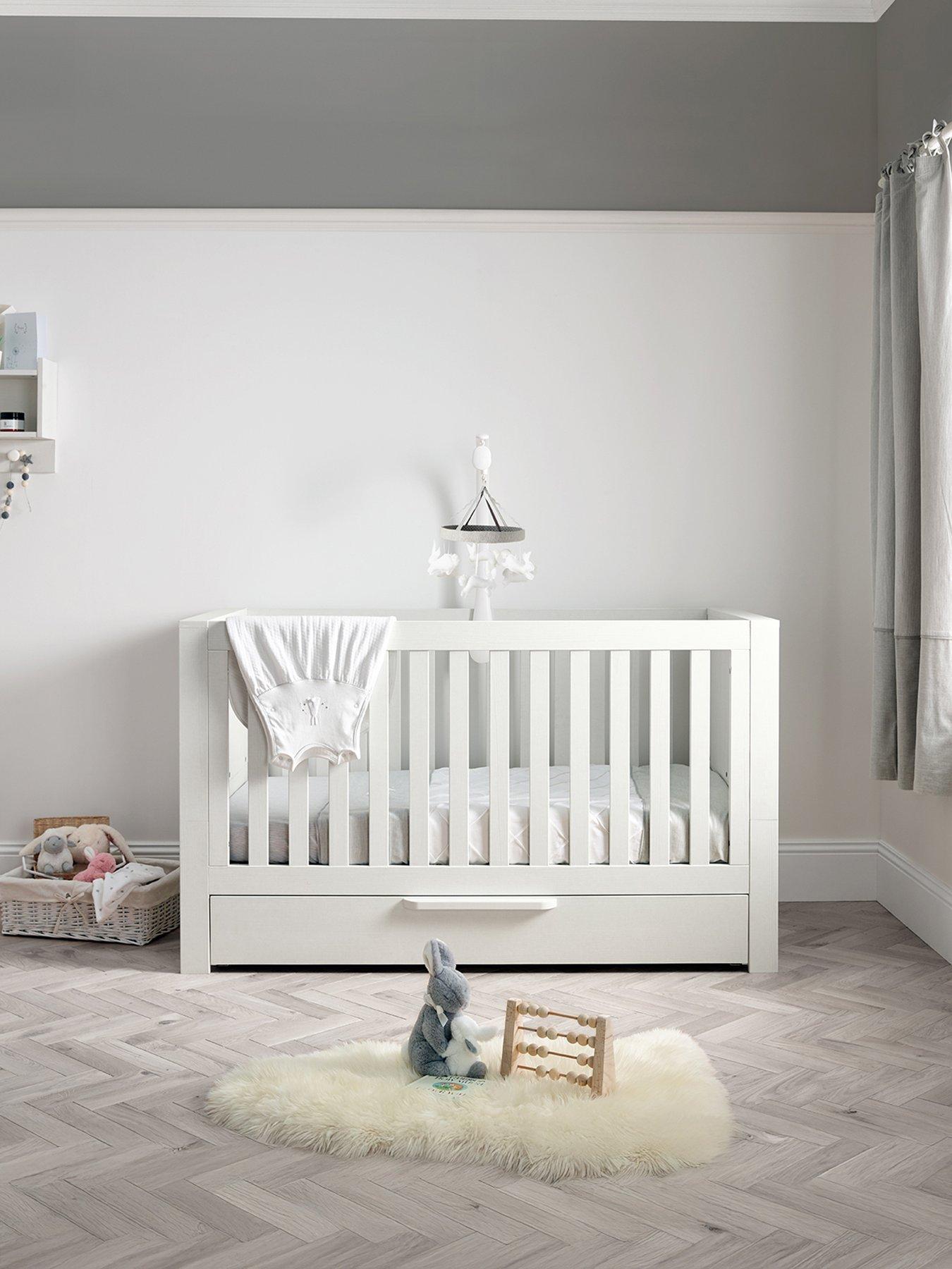 Image 1 of 6 of Mamas & Papas Franklin Set- White Wash