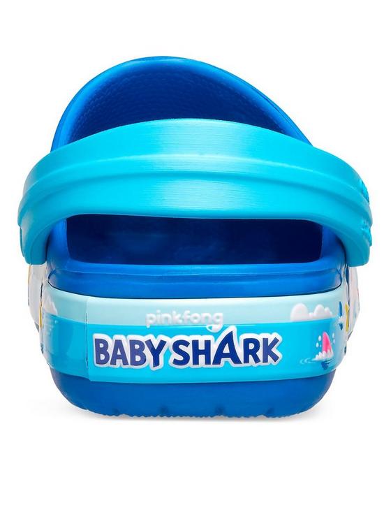 stillFront image of crocs-kids-baby-shark-blue